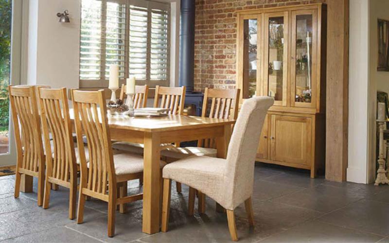 The Appeal of Oak Dining Room Furniture